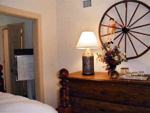 The Fife And Drum Inn Williamsburg Kamer foto